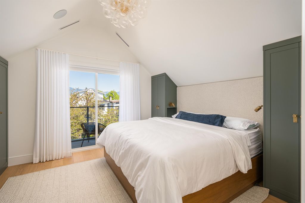 listing image 1108536061253005371
