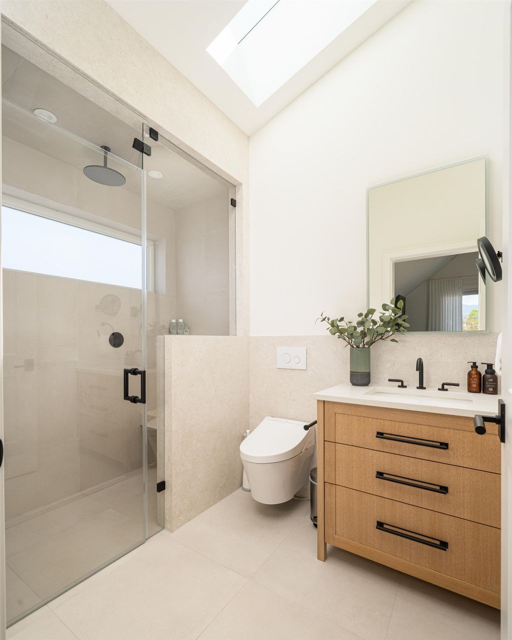 listing image 1101424787666105723