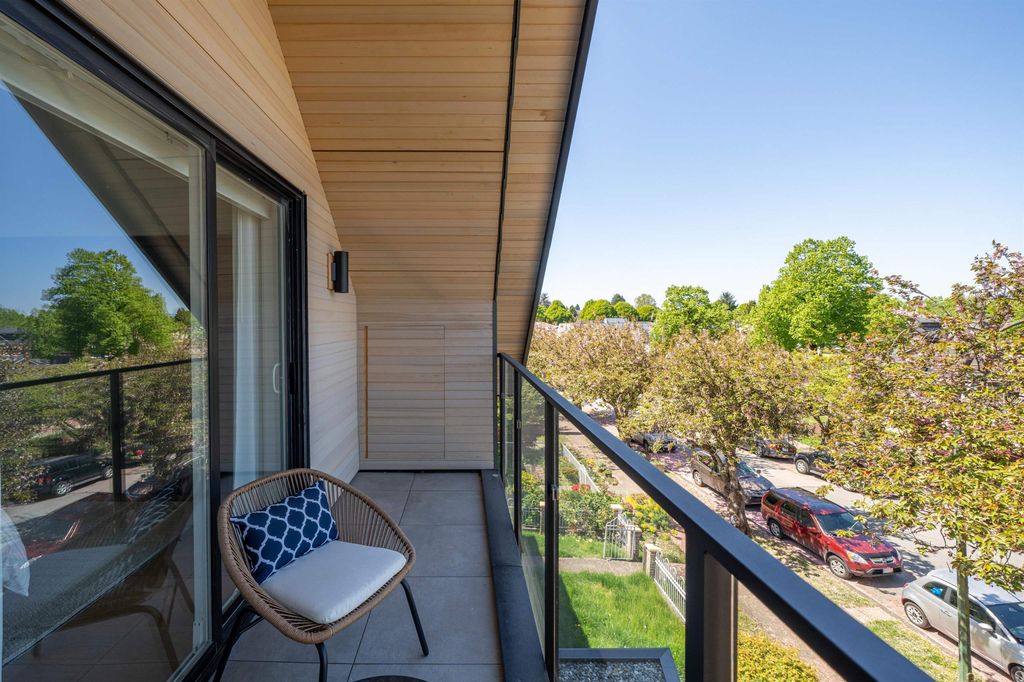 listing image 1100207670223476656