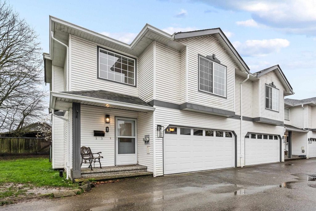Photo of 45932 Lewis Avenue #7, Chilliwack, BC V2P 3C2 (MLS # R3109196)