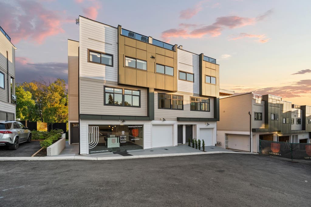 Photo of 34588 Marshall Road #116, Abbotsford, BC V2S 3N3 (MLS # R3157071)