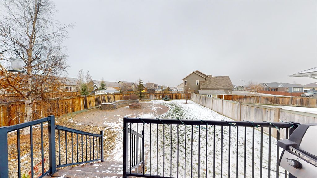 listing image 1102467858445498750