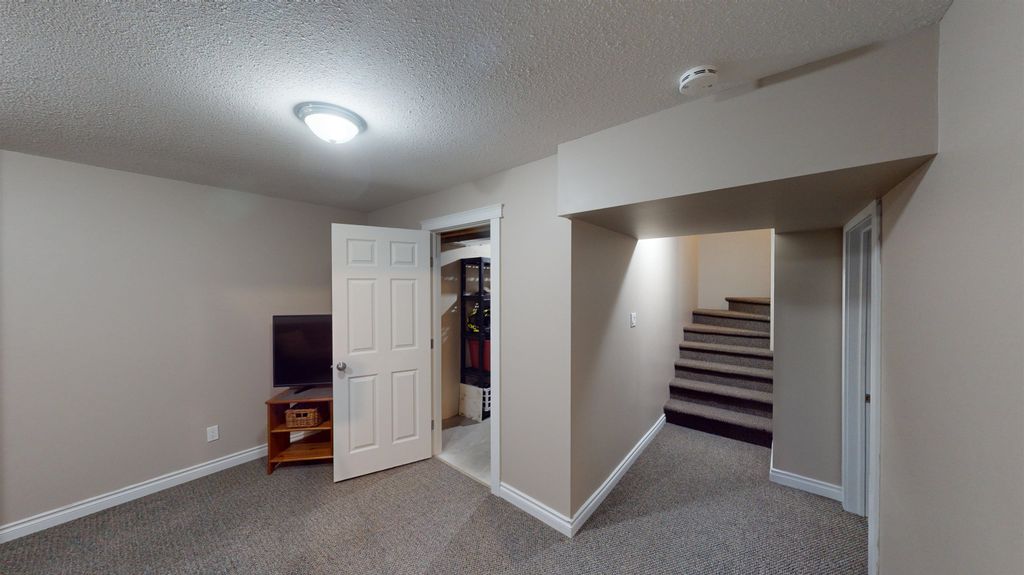 listing image 1106530781189555460