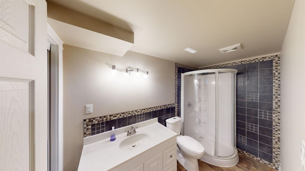 listing image 1105955001569842316
