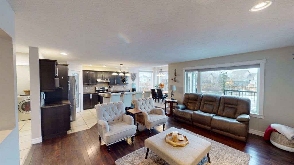 listing image 1109166967602927429