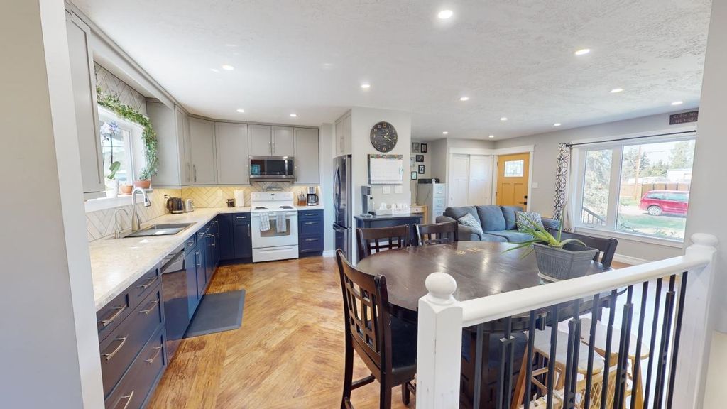 listing image 1101607621305685276