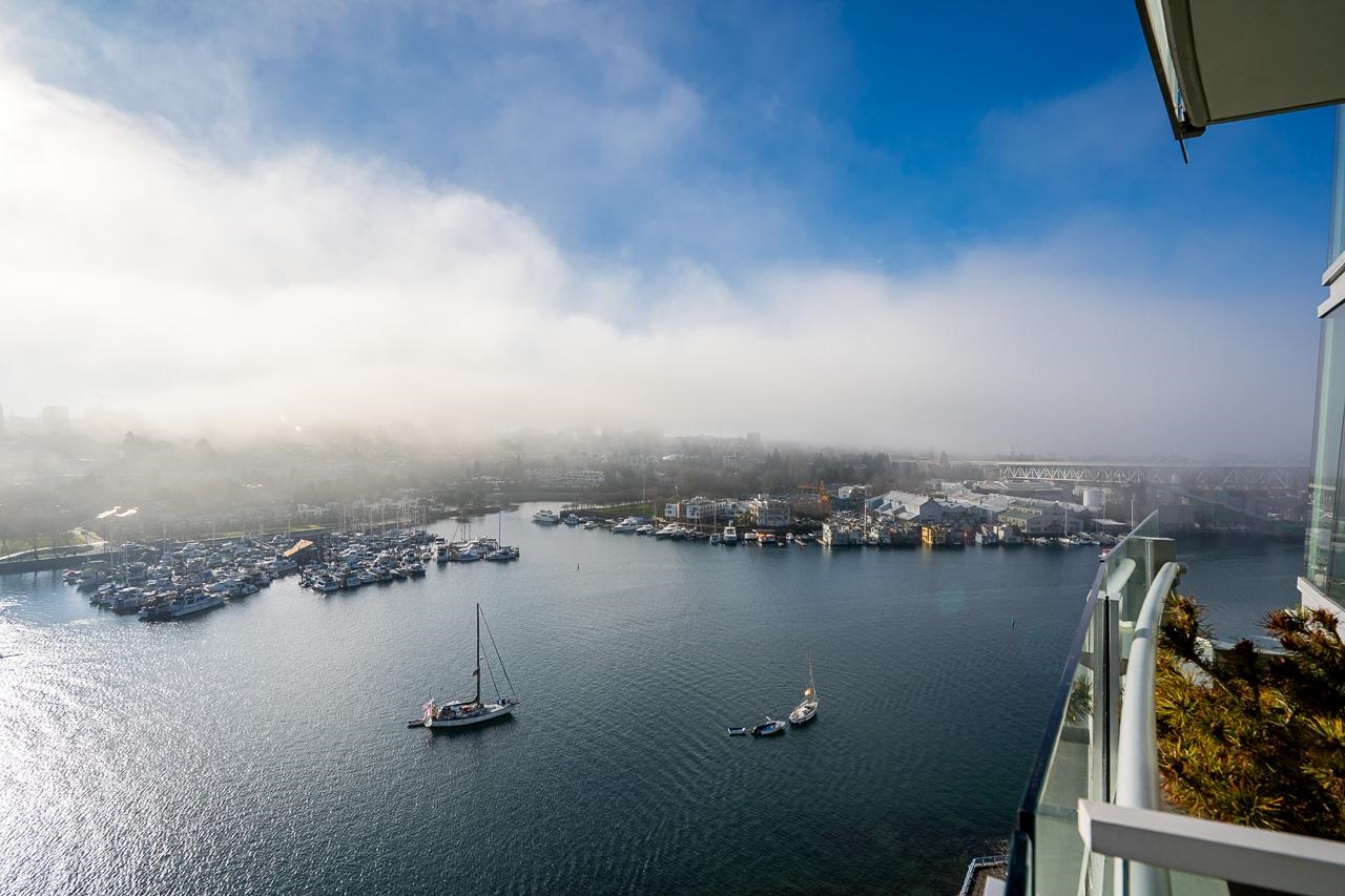 1560 Homer Mews 1703