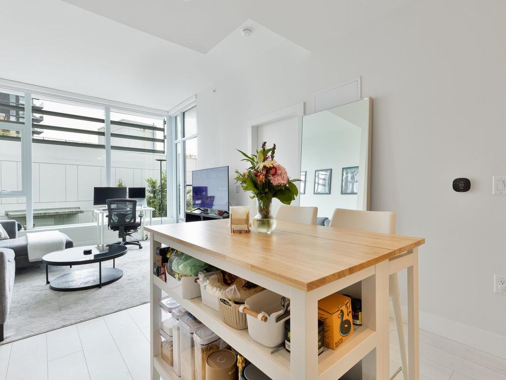 listing image 1100432518672953273