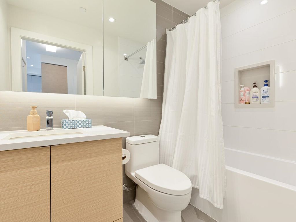 listing image 1103489210582632902