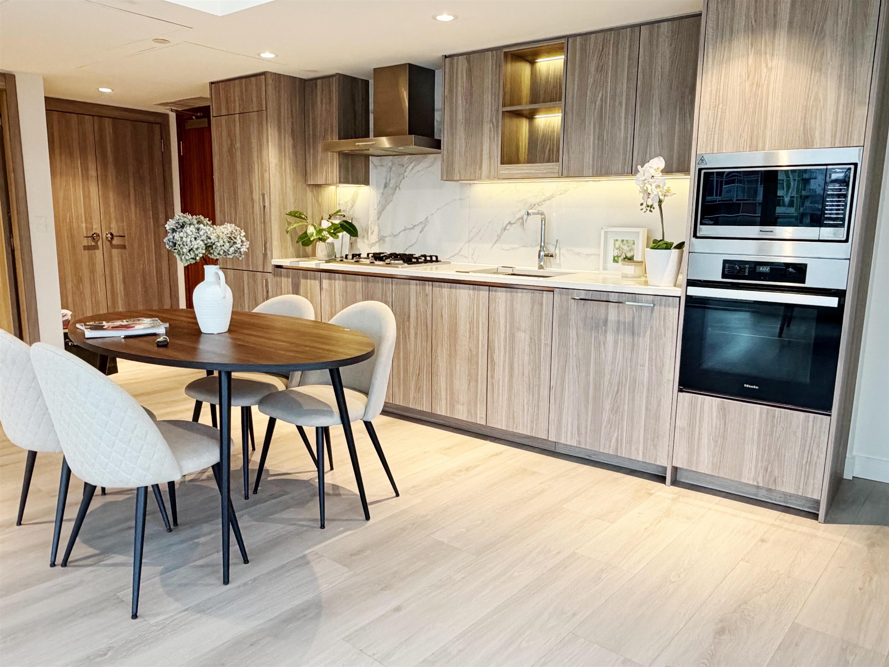 8608 Hazelbridge Way 1385