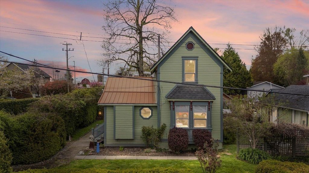 Photo of 4358 Wright Street, Abbotsford, BC V2S 7Y8 (MLS # R3111307)