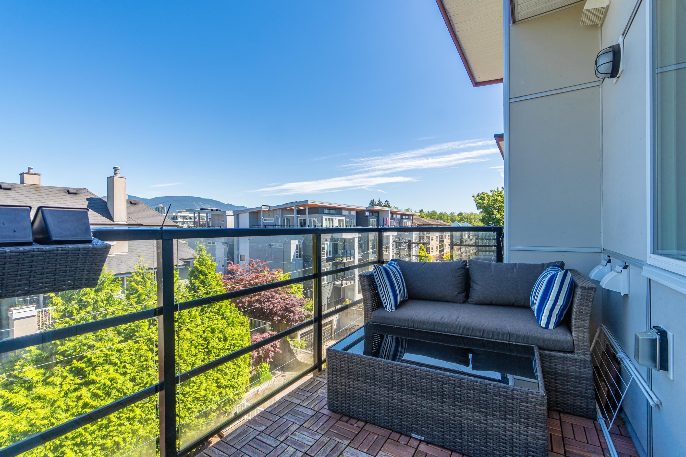 2389 Hawthorne Avenue 404