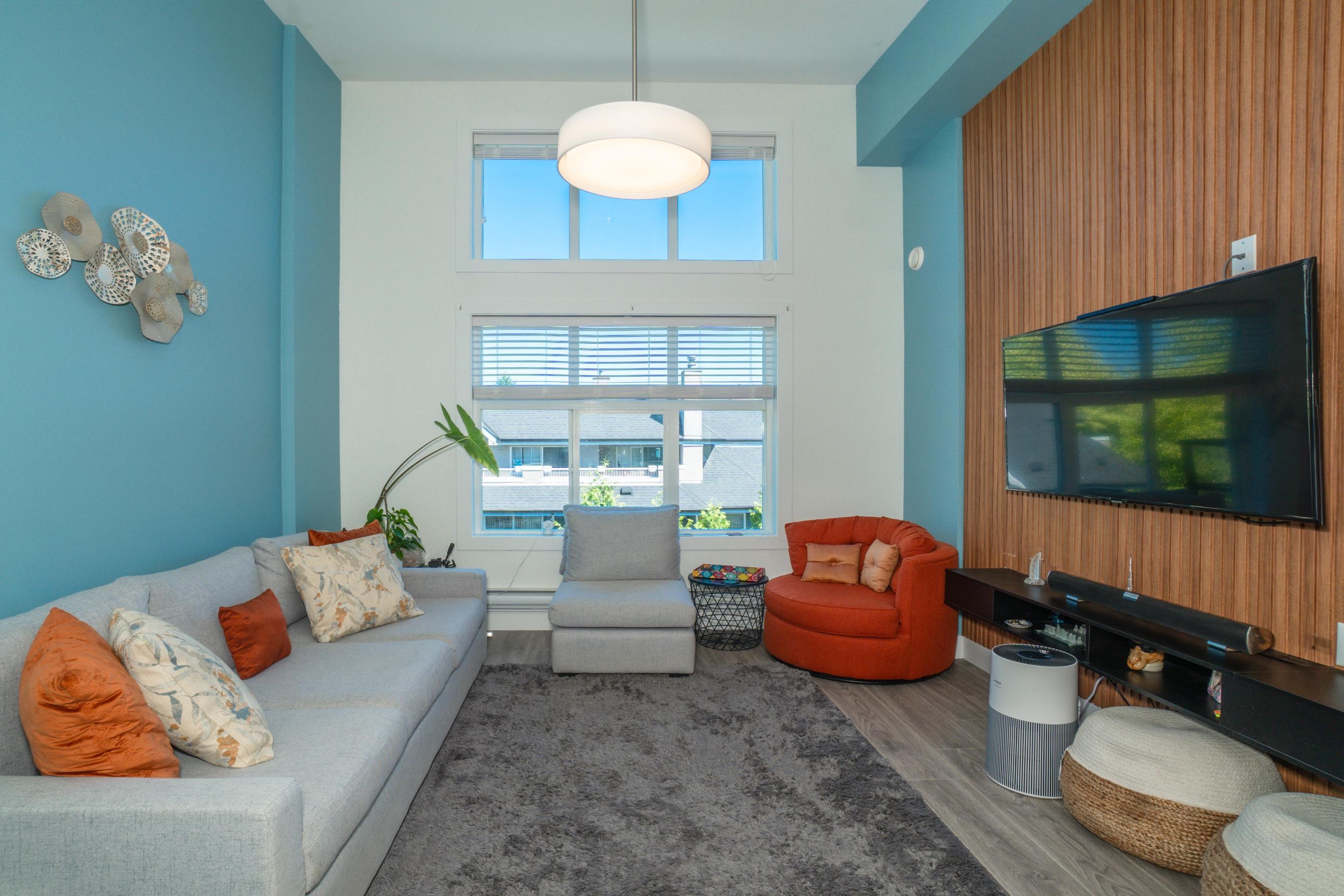 2389 Hawthorne Avenue 404
