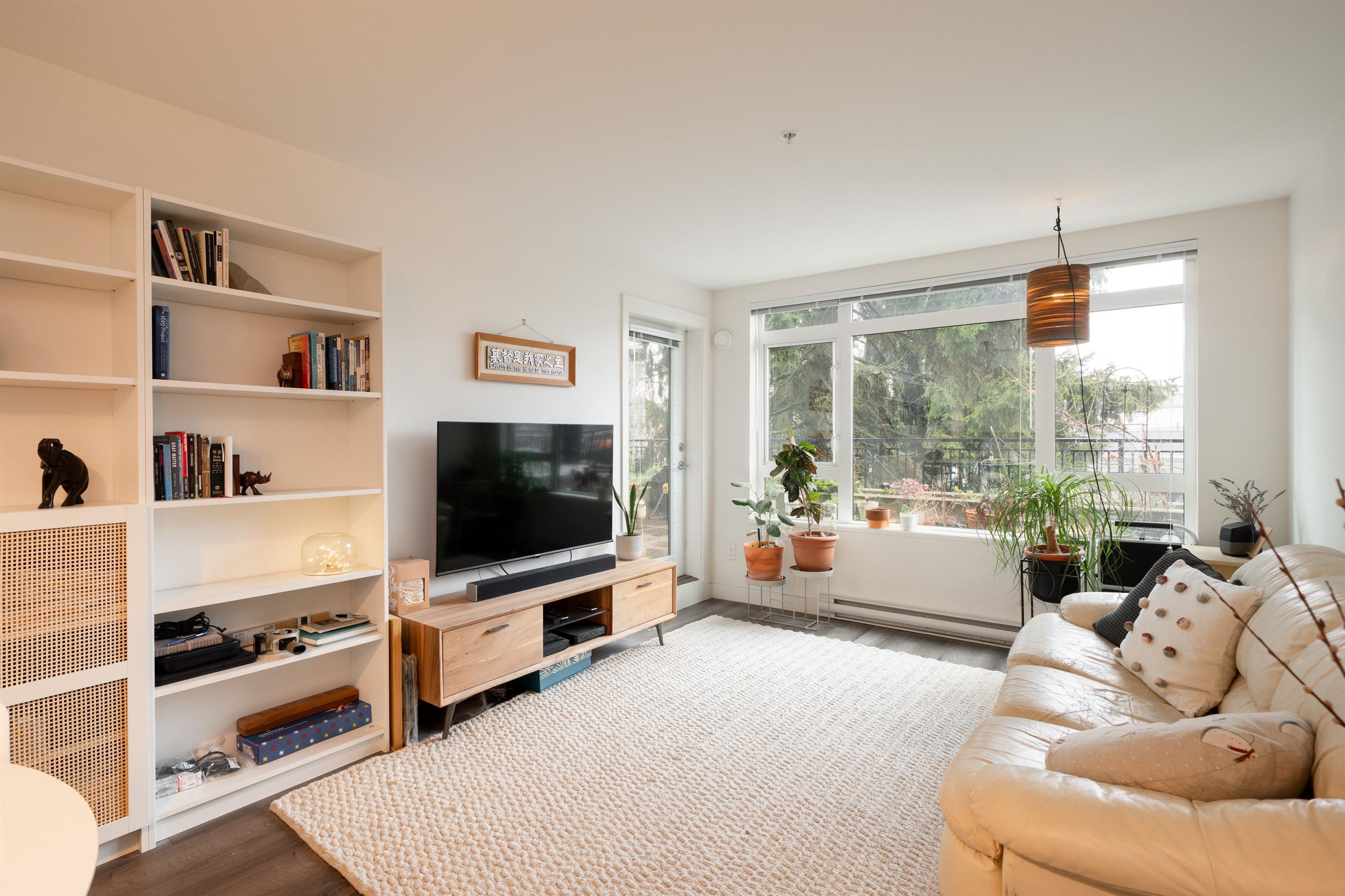 2525 Clarke Street 215