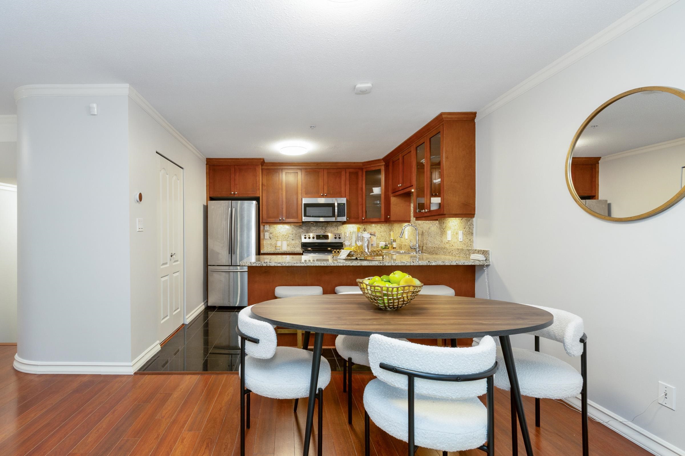 1023 Wolfe Street 306