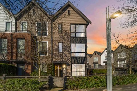 2325 Ranger Lane 32 Port Coquitlam BC V3B 0K7