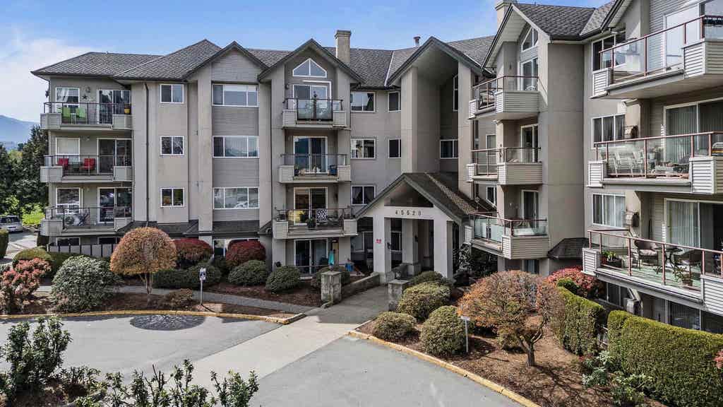 Photo of 45520 Knight Road #313, Chilliwack, BC V2R 3Z2 (MLS # R3140145)