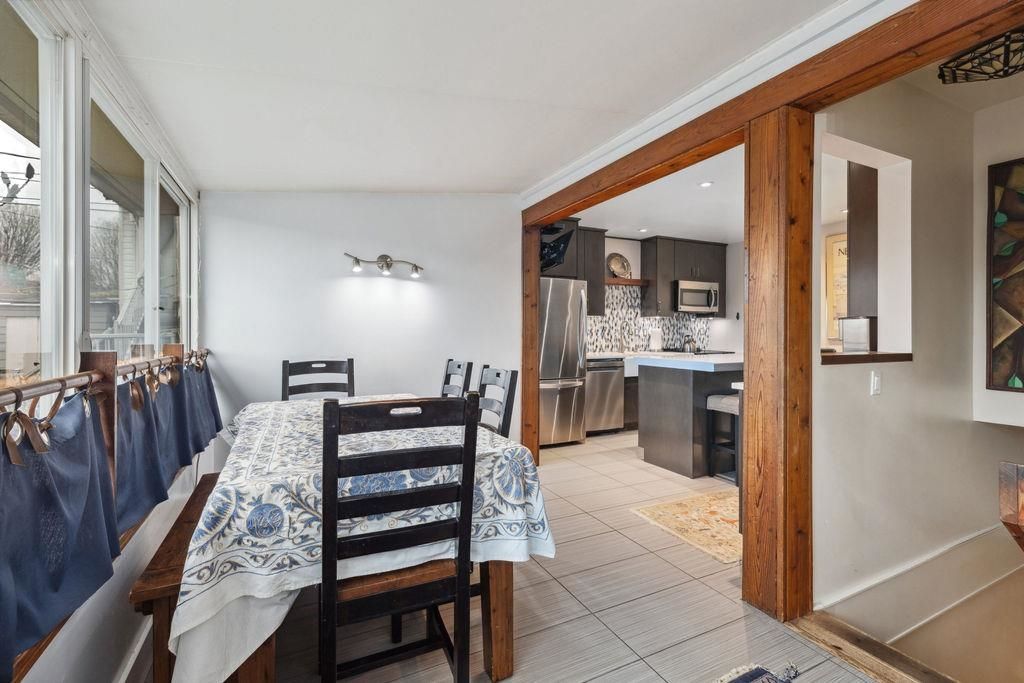 listing image 1103939276643411726