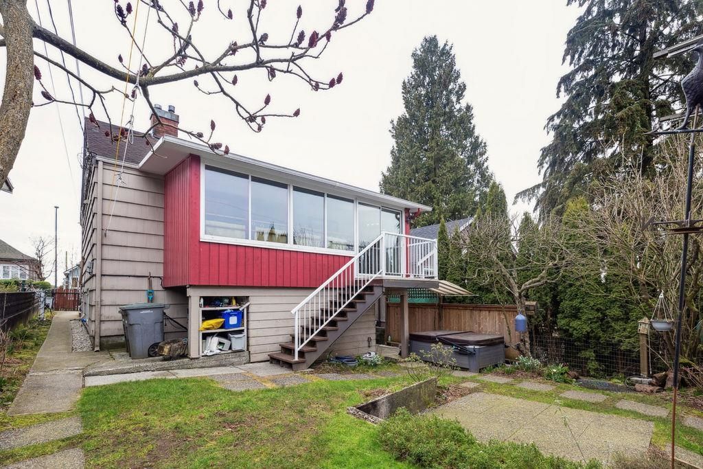 listing image 1105871344207908422