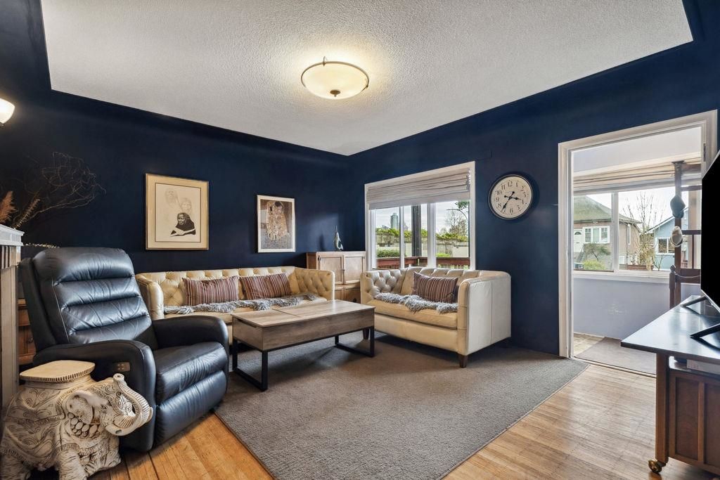 listing image 1106557485085493598