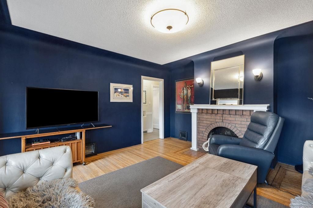 listing image 1104292226987309366