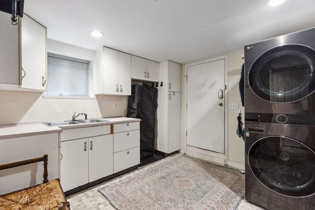 listing image 1102485162371034025
