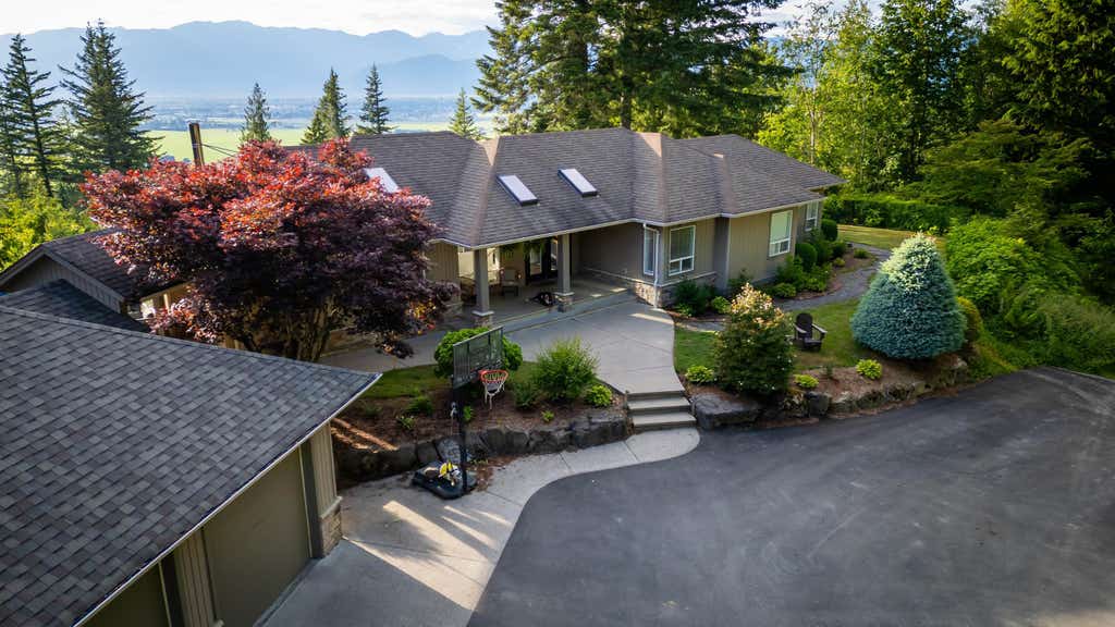 Photo of 6190 Parsons Road, Chilliwack, BC V4Z 1A4 (MLS # R3145565)