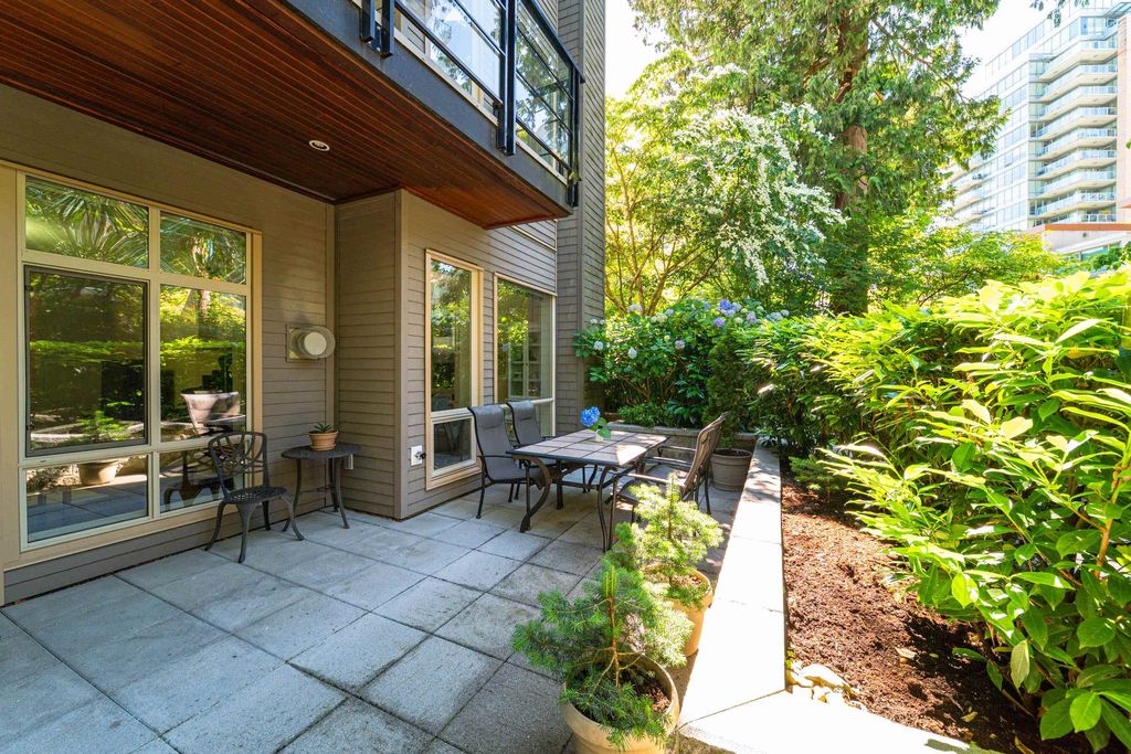 listing image 1102697752297936041