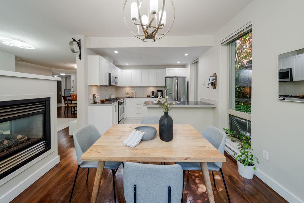 listing image 1100336389770167044