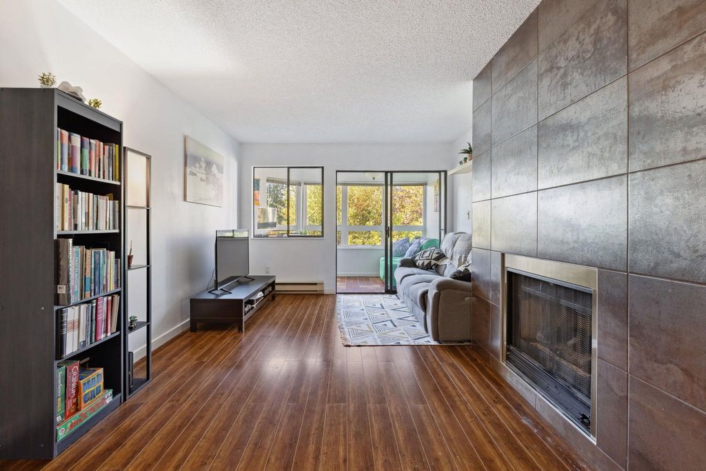 listing image 1106624215475515027