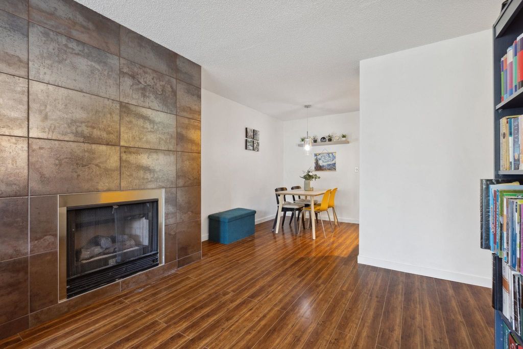 listing image 1102040686081121807