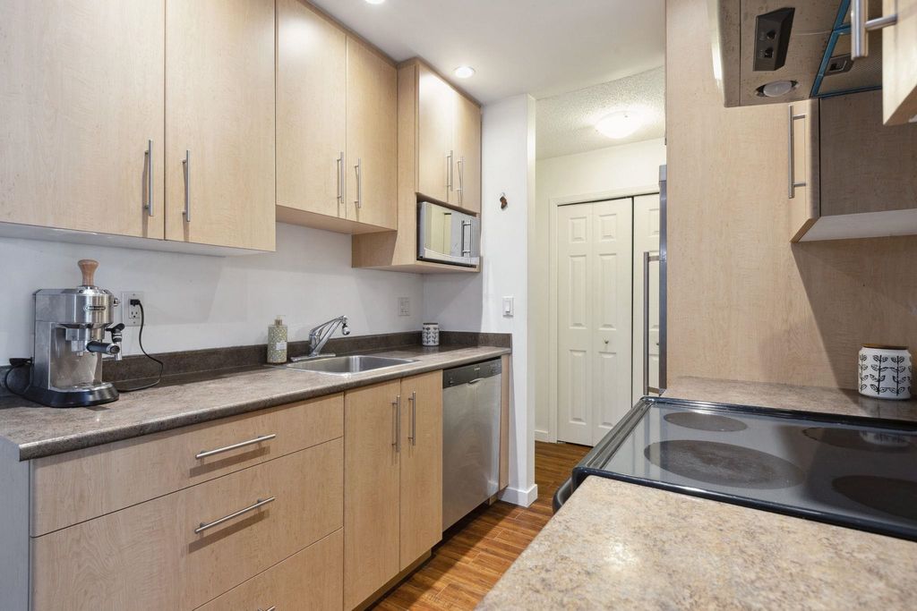 listing image 1108218079347936134