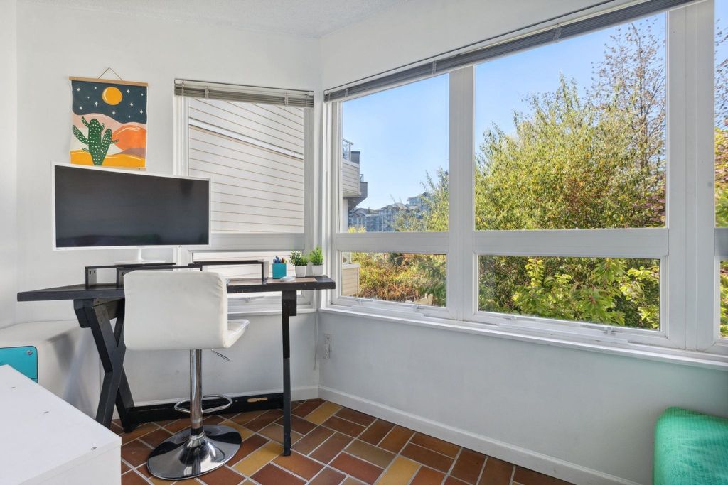 listing image 1103705329408289420