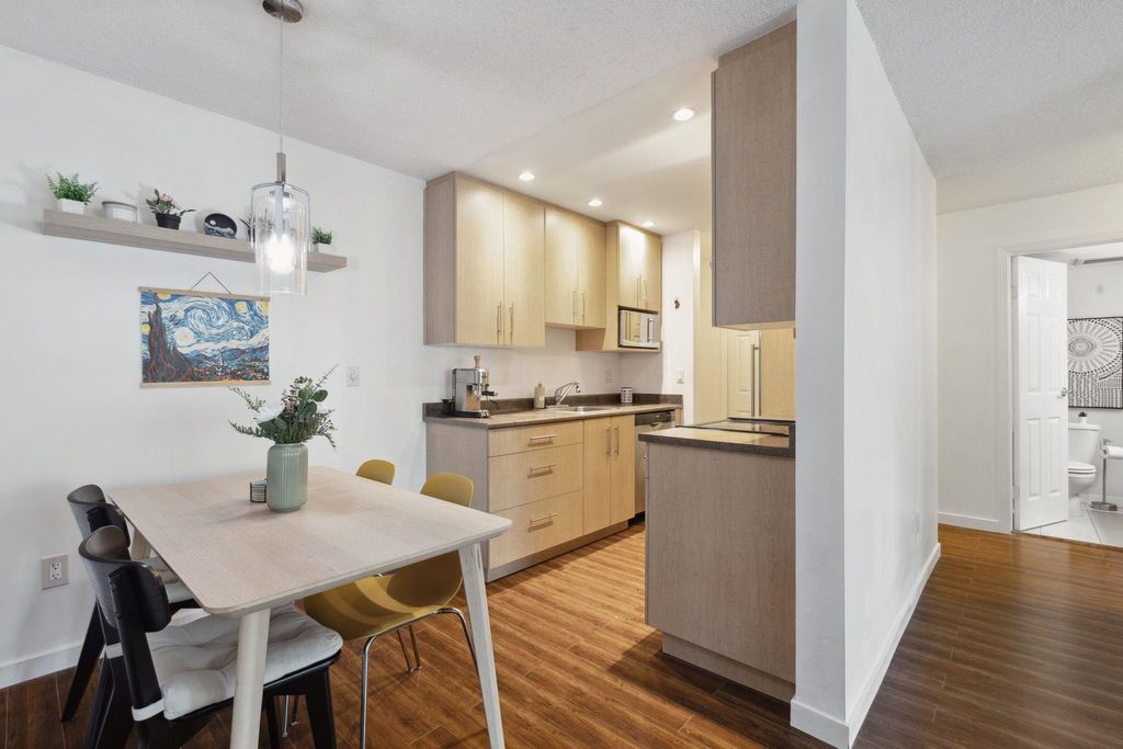 listing image 1104148198523193209