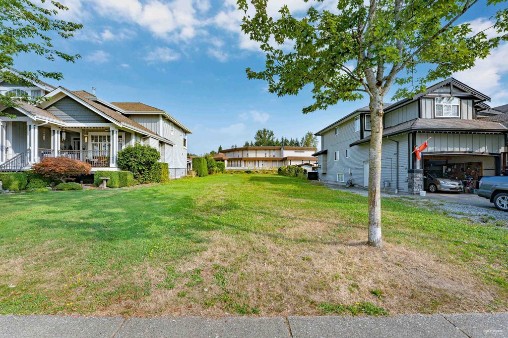 Photo of 23217 117 Avenue, Maple Ridge, BC V2X 7Z2 (MLS # R3172612)