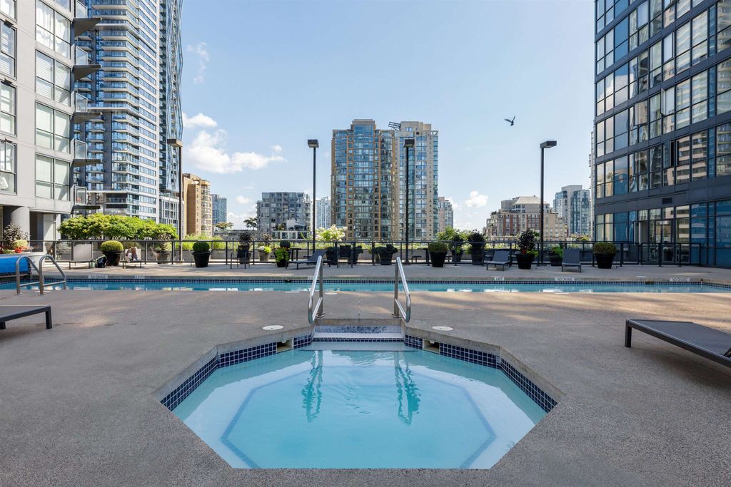 listing image 1107092084609764453