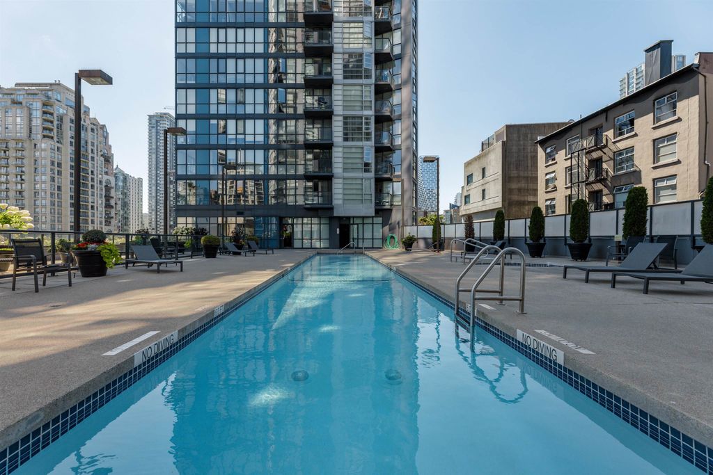 listing image 1109429067302407284