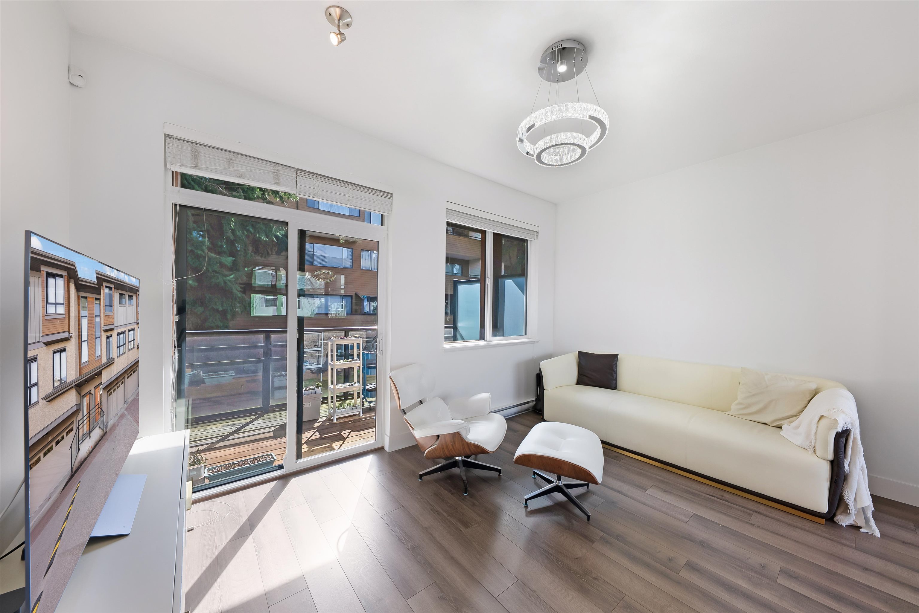 7180 Gilbert Road 10