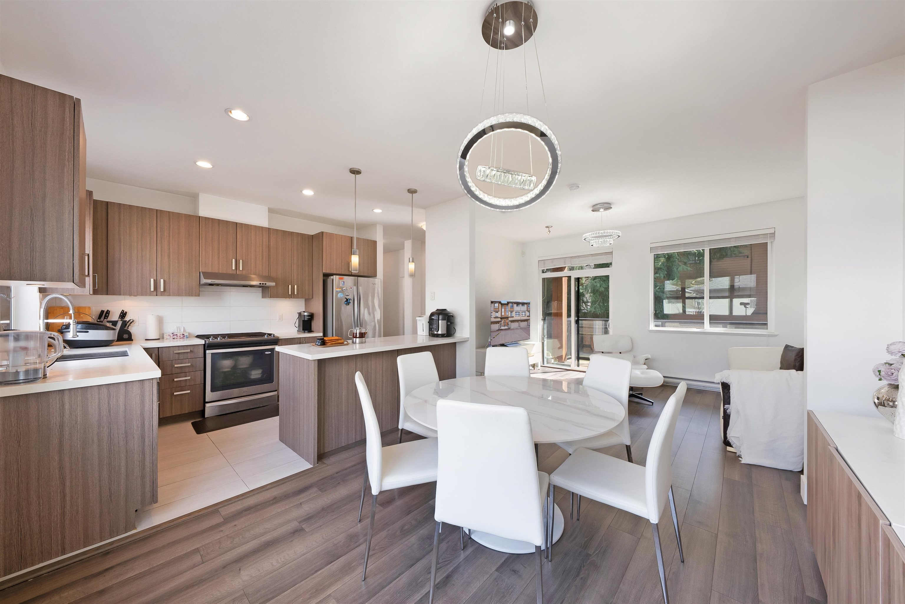 7180 Gilbert Road 10