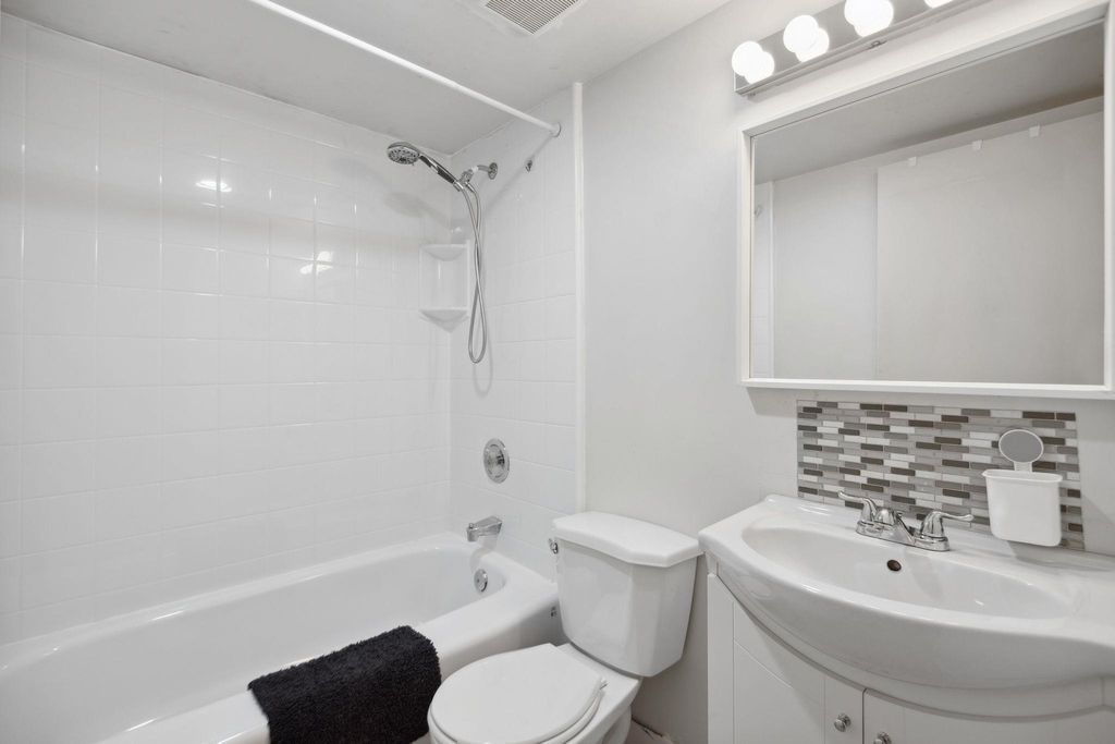 listing image 1107021418584888766