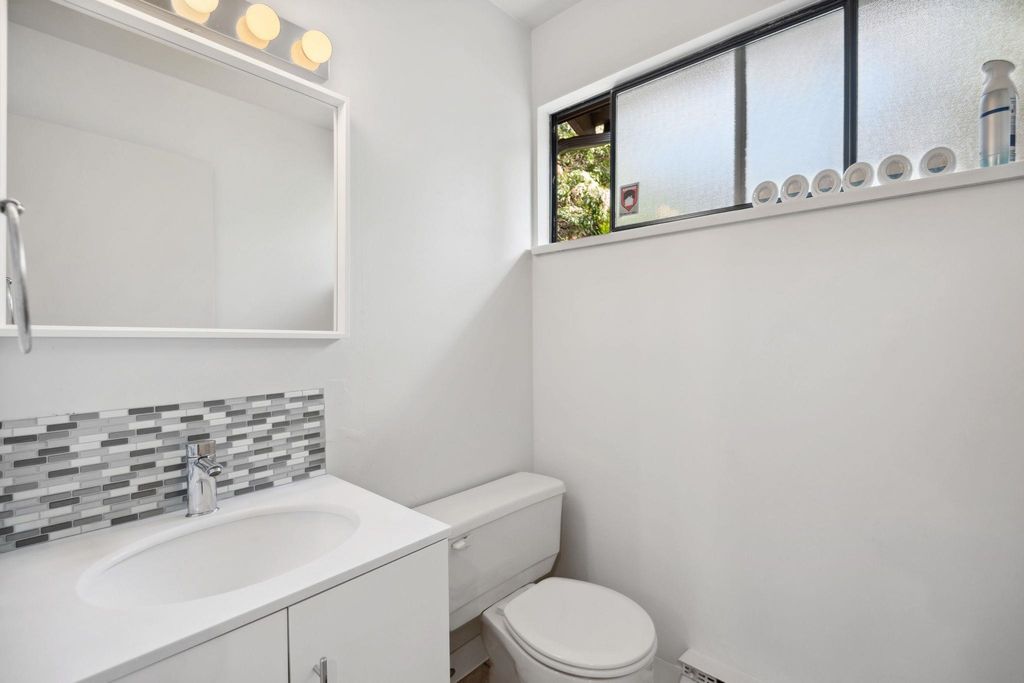listing image 1102098844550755673