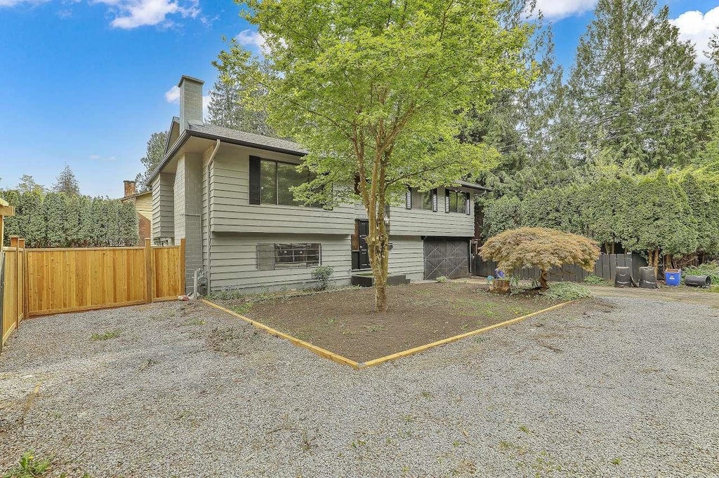 Photo of 19984 44 Avenue, Langley, BC V3A 3E2 (MLS # R3165804)