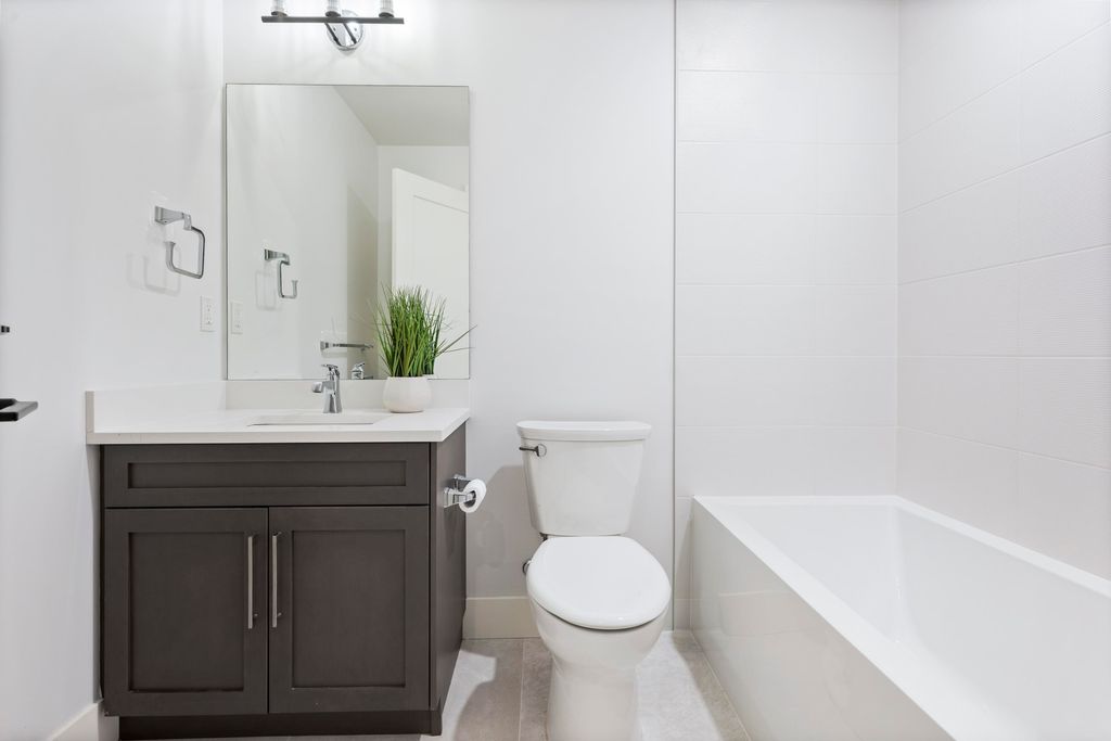 listing image 1109014082862193631