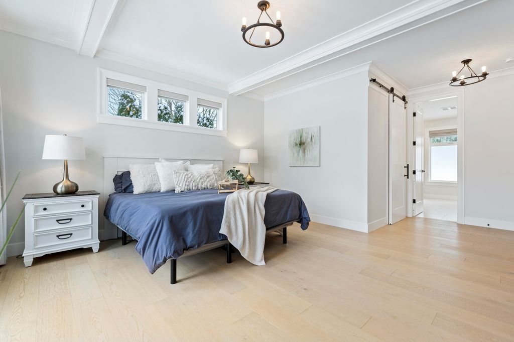 listing image 1102846600202230991