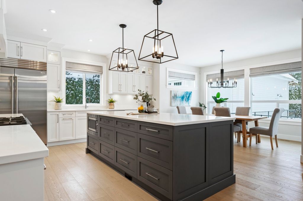 listing image 1104299264809335233