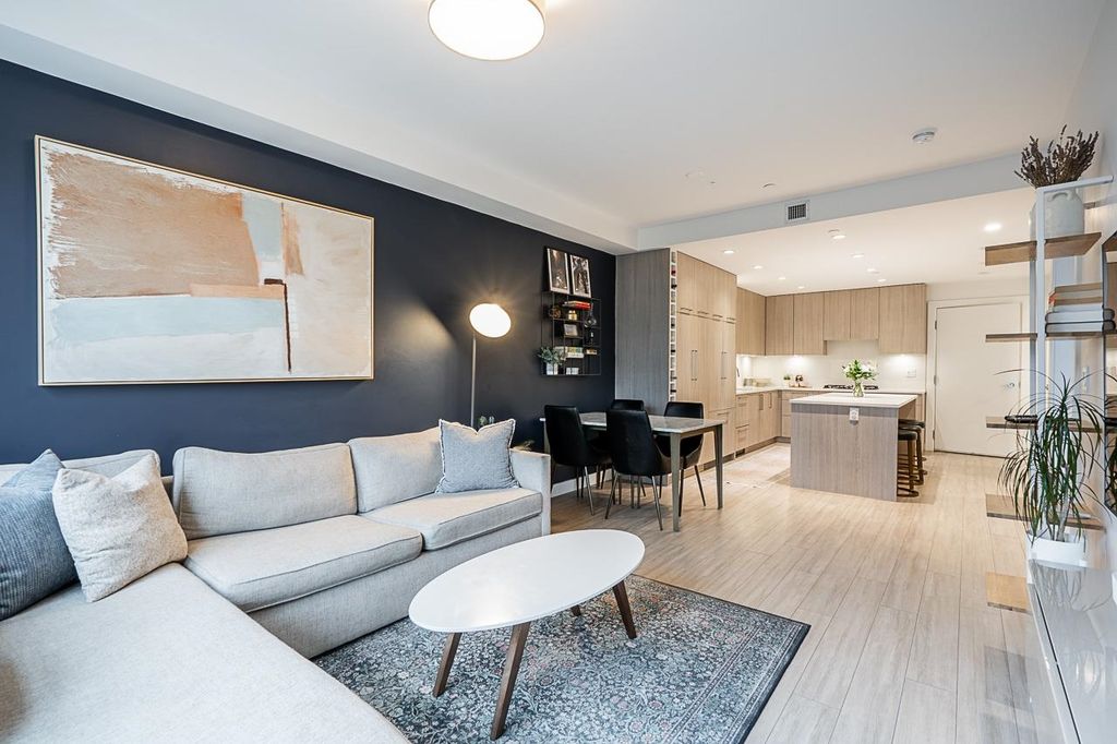 listing image 1107402212537761285
