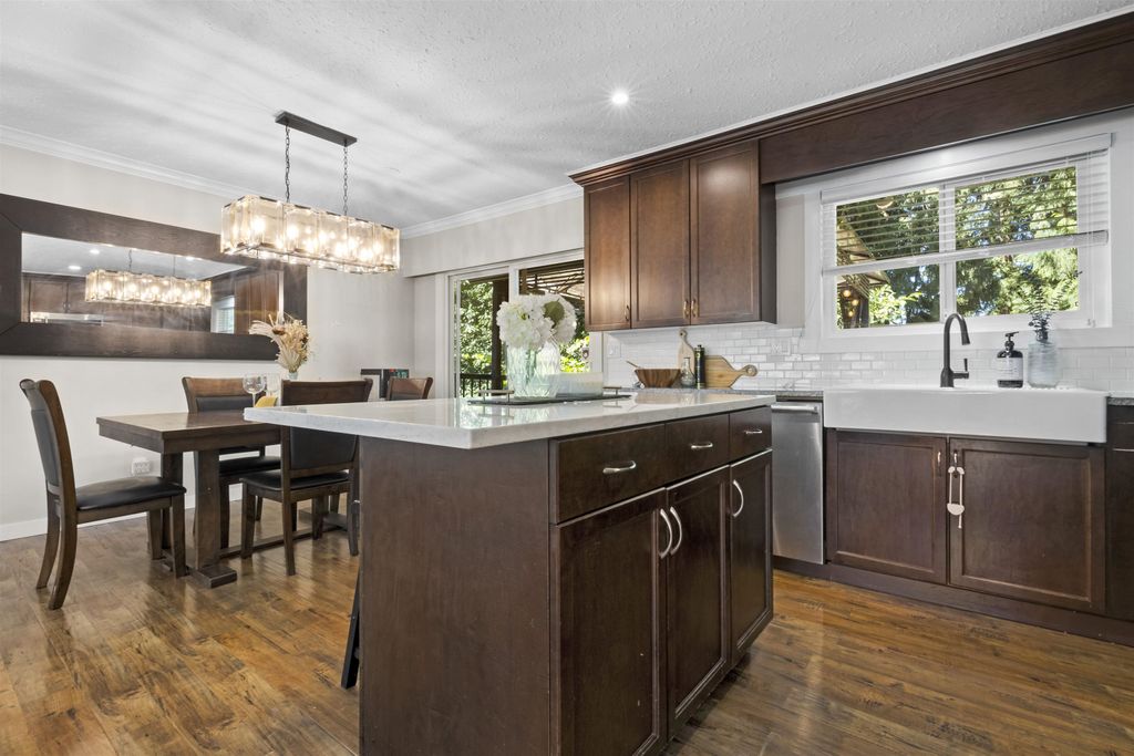 Photo of 19745 38a Avenue, Langley, BC V3A 4W7 (MLS # R3089334)