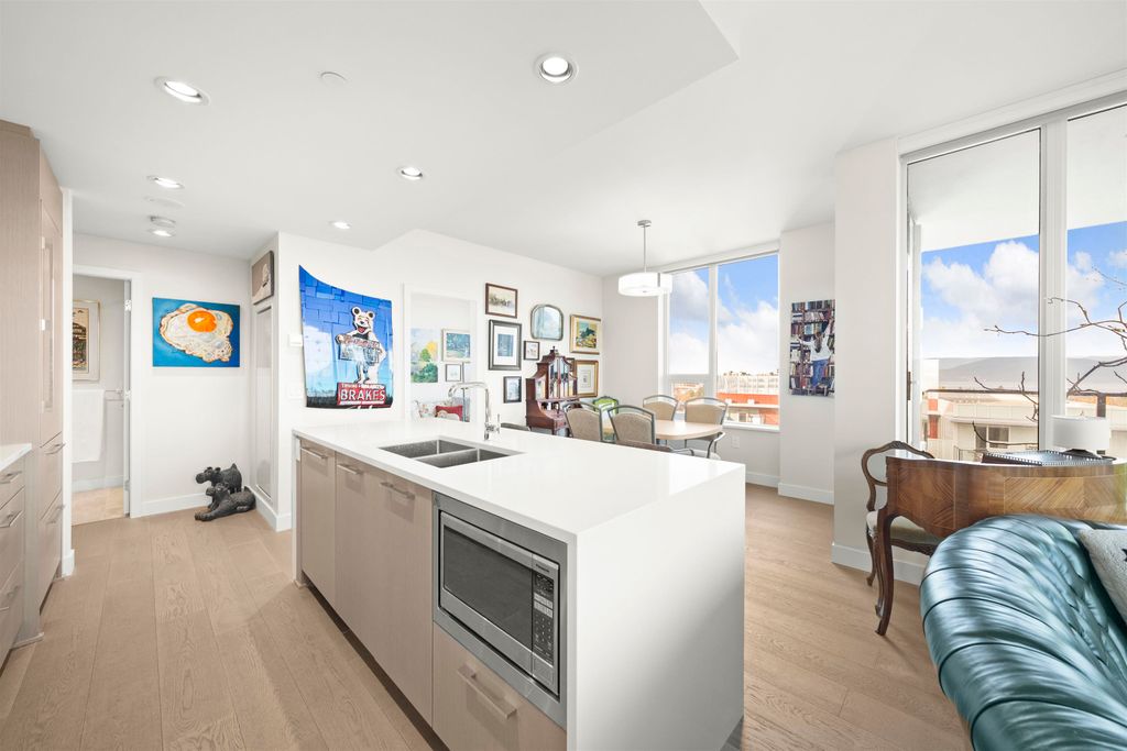 listing image 1102638060316292792