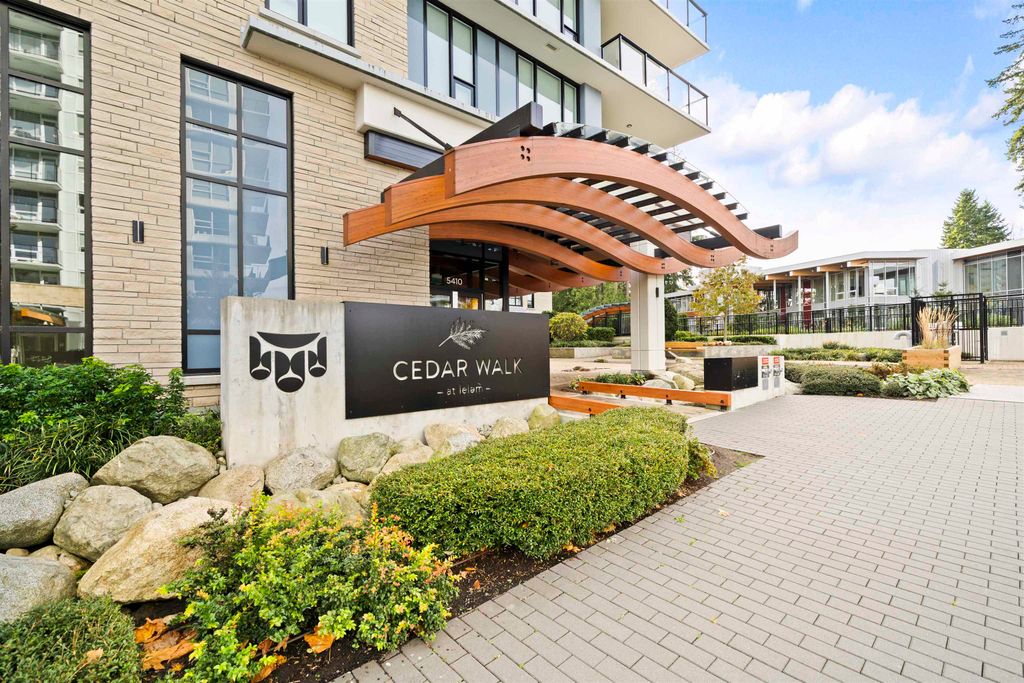 listing image 1109398166757493419