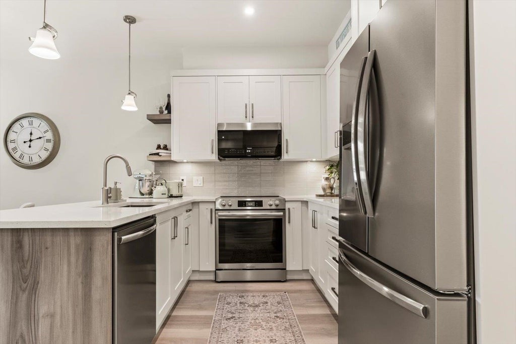 Photo of 8497 Young Road #122, Chilliwack, BC V2P 4P2 (MLS # R3139448)